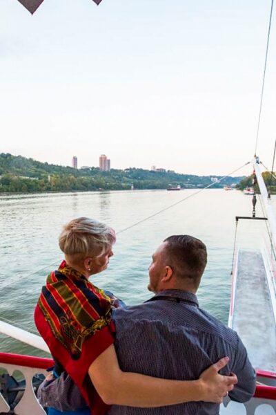 Cincinnati: Riverboat Cruise with Lunch and Entertainment - What the 2-Hour Cruise Feels Like: Slow Views and Easy Deck Time