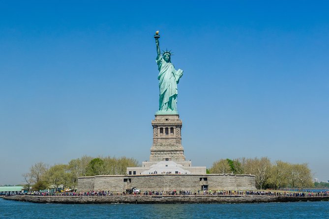 Circle Line: New York City Statue of Liberty Super Express Cruise - Pier 16 Check-In and the “First Come” Reality