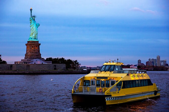 Circle Line: New York City Statue of Liberty Super Express Cruise - South Street Seaport and Lower Manhattan: More Than a Starting Point