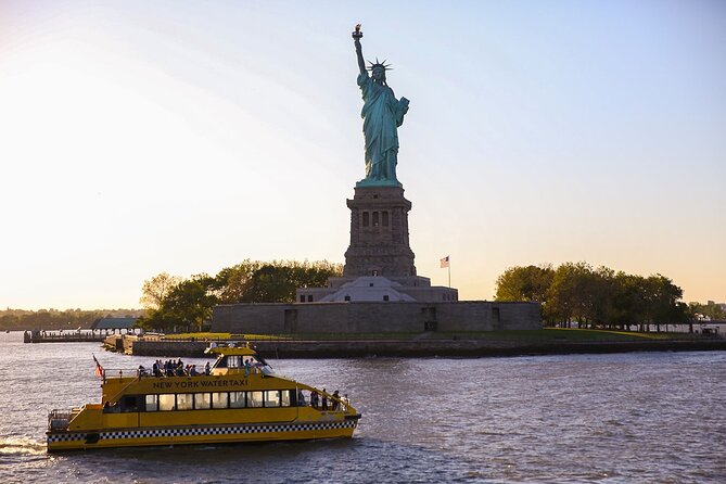 Circle Line: New York City Statue of Liberty Super Express Cruise - Freedom Tower Views: A Standout Landmark on the Route