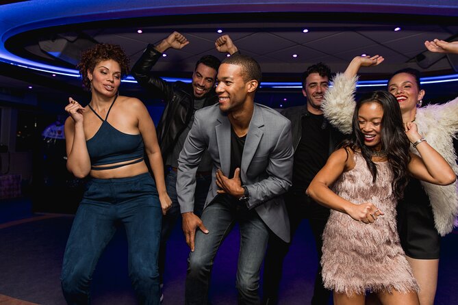 City Cruises New York: Signature Dinner Cruise - Drinks, cash bar pricing, and staying in control of your budget
