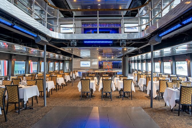 City Cruises New York: Signature Dinner Cruise - Service, restrooms, and small comfort issues that can matter