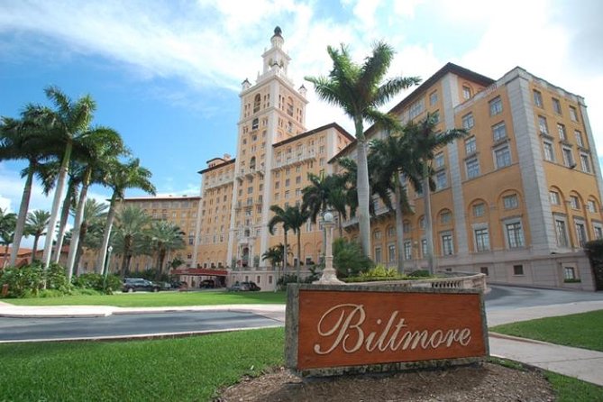 City Tour Miami PLUS and Boat Tour - Coral Gables highlights: Biltmore Hotel and Venetian Pool in bite-size form