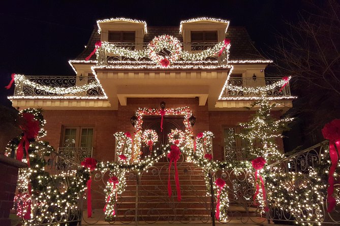 Dyker Heights Brooklyn Christmas Lights Tour - Key Things You’ll Notice Right Away
