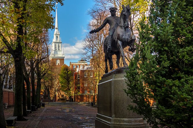 Entire Freedom Trail Walking Tour: Includes Bunker Hill and USS Constitution - Starting at Park Street: the Central Hub Advantage