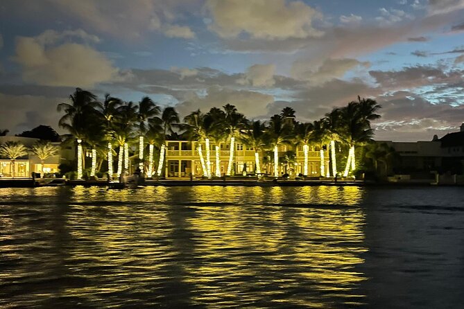 Evening Boat Cruise through Downtown Ft. Lauderdale - Las Olas Isles: the mansions-from-the-water moment