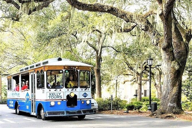 Explore Savannah Sightseeing Trolley Tour with Bonus Unlimited Shuttle Service - How the Open-Air Trolley Really Feels (Windows, Photos, and Pacing)