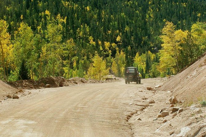 Foothills, History, and Garden of the Gods Jeep Tour - What the ride feels like: open-air comfort, blankets, and narrow-road focus