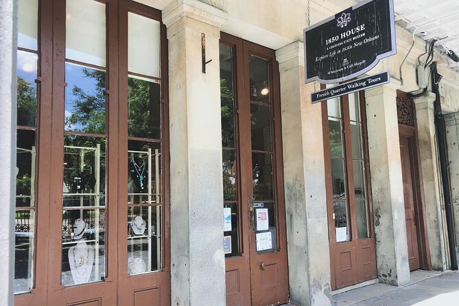 French Quarter Walking Tour With Comp 1850 House Museum Admission - 1850 House Museum and the Pontalba Apartments: Why This Interior Stop Matters