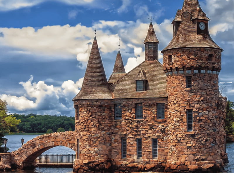 From Ivy Lea: 1000 Islands Boldt Castle Scenic Cruise - Food, drinks, and staying comfortable on the St. Lawrence