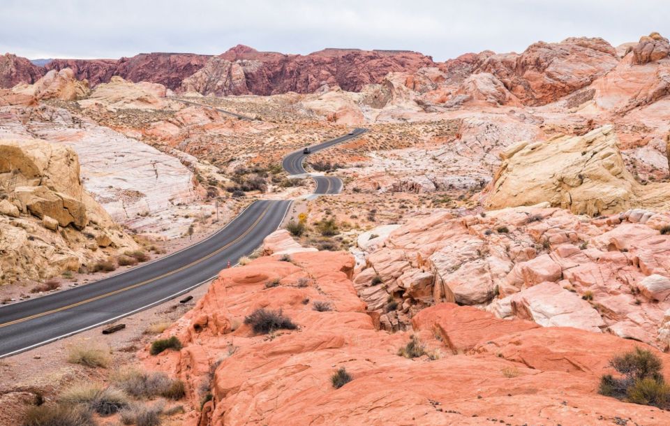 From Las Vegas: Valley of Fire State Park Tour - Road stops at the California Mojave Desert and Moapa Indian Reservation