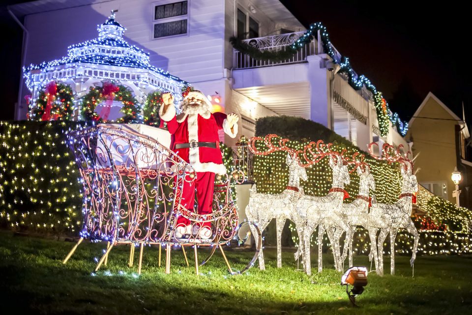 From Manhattan: Dyker Heights Lights & Skyline Tour - The Brooklyn Bridge Park Stop: Skyline Views You’ll Want to Repeat