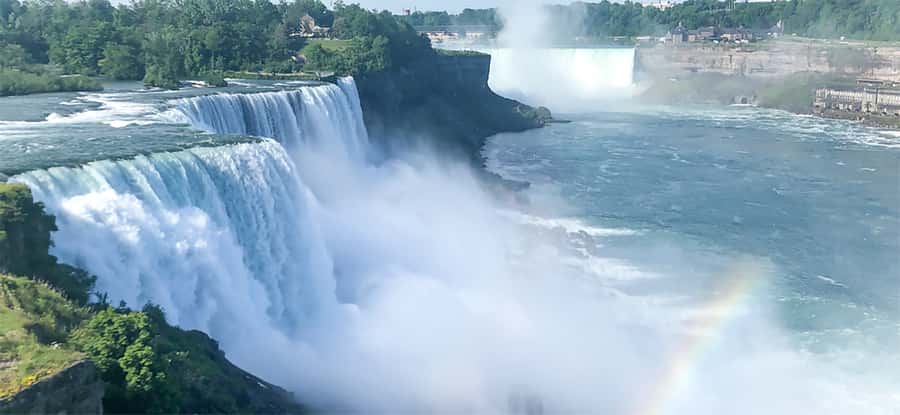 From NYC: 1-Day Niagara Falls Tour - The drive north: bus time is long, but breaks are built in