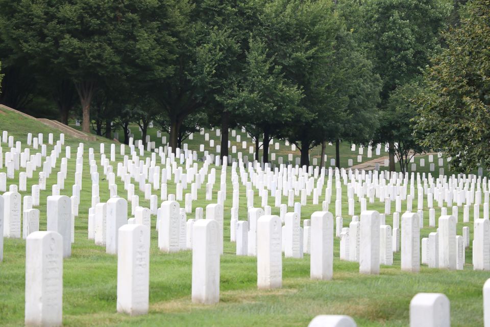 From NYC: Guided Day Trip to Washington DC by Van or Bus - Arlington, Pentagon area, and the memorial stops that hit hardest
