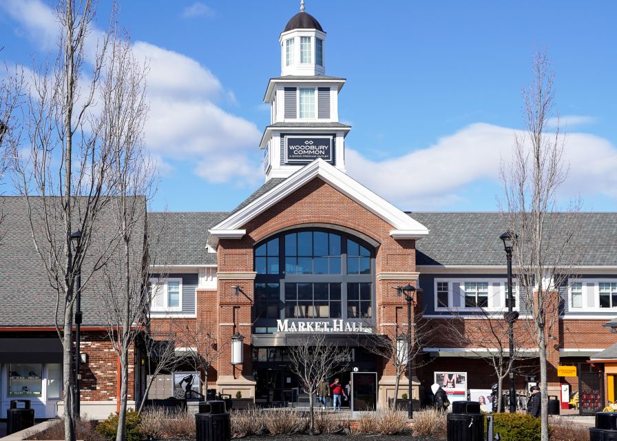 From NYC: Woodbury Common Premium Outlets Shopping Tour - Arrival Timing: Why Getting There Near Opening Helps