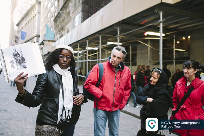 Go City: New York Explorer Pass: 100+ Things to Do Including Edge - Liberty by ferry and cruise: Statue of Liberty + Circle Line options
