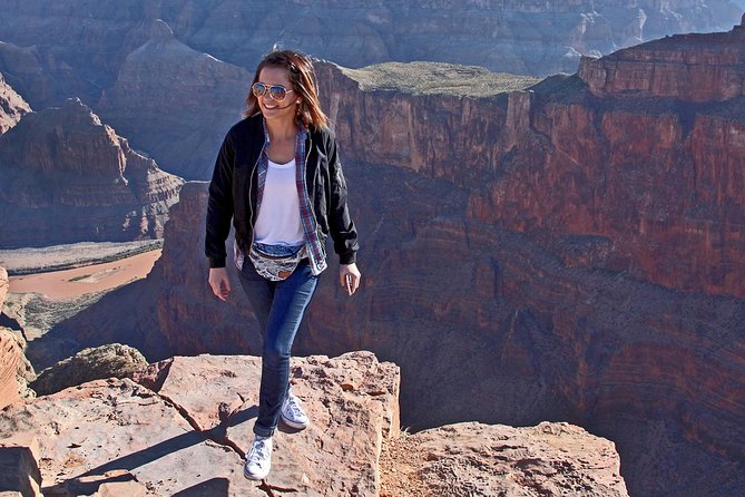 Grand Canyon West & Hoover Dam Tour With Breakfast At IHOP - Desert heat and what to pack for this West Rim day