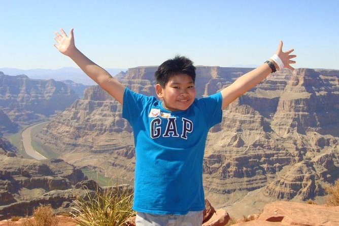 Grand Canyon West Rim by Coach with Helicopter Tour and Meals - Grand Canyon Skywalk (Optional): Worth It, But Queues Can Be a Schedule Killer