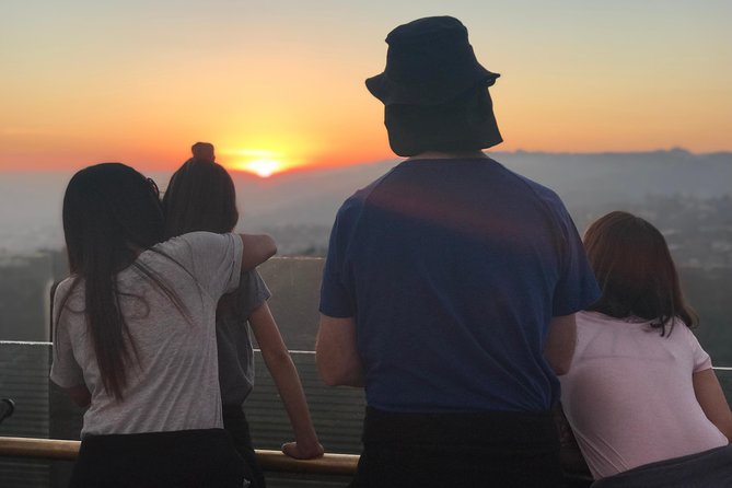 Griffith Observatory Hike: Guided Tour through Griffith Park - Morning vs sunset: heat, fog, and when the photos look best