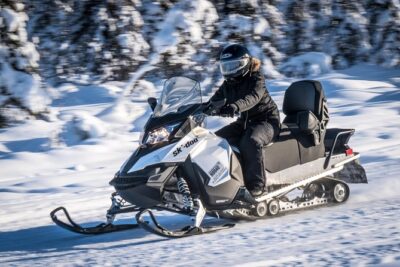 Guided Fairbanks Snowmobile Tour - The hour-long route: pipeline views, snow forests, and wildlife time
