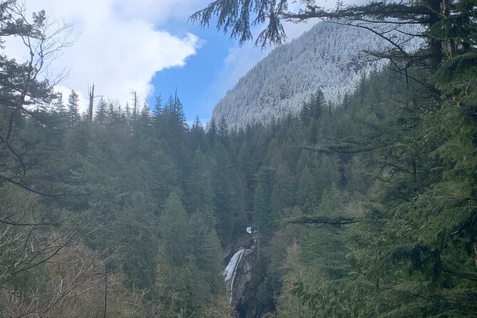 Guided forest hike to Seattle waterfalls incl. Snoqualmie Falls - Weather, Clothing, and Personal Prep That Actually Matters