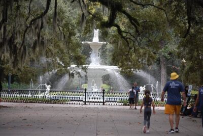 Heart of Savannah History Walking Tour - 2hr - Juliette Gordon Low Birthplace: Outside Views That Still Hit Hard