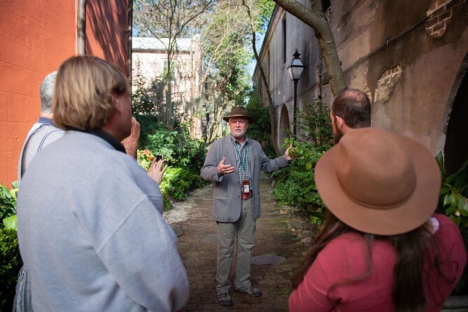 Hidden Alleyways and Historic Sites Small-Group Walking Tour - The 2-Hour Route: What You’ll See on the Walk