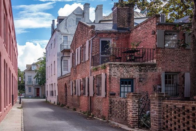 Hidden Alleyways and Historic Sites Small-Group Walking Tour - Starting at 122 E Bay St: The Old Exchange Area Sets the Tone