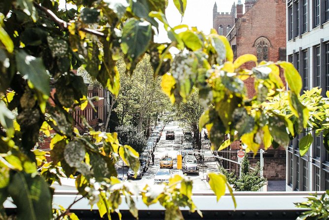 High Line and Chelsea Small Group Tour - Entering Chelsea Market with the right kind of energy