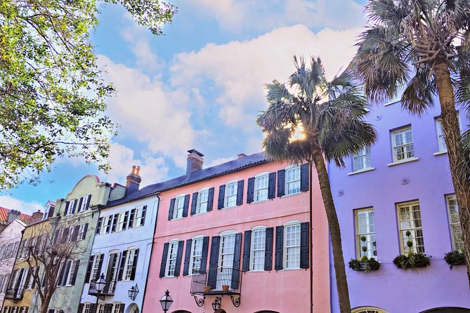 Historic Charleston Guided Sightseeing Walking Tour - White Point Garden and the Battery: views toward Fort Sumter