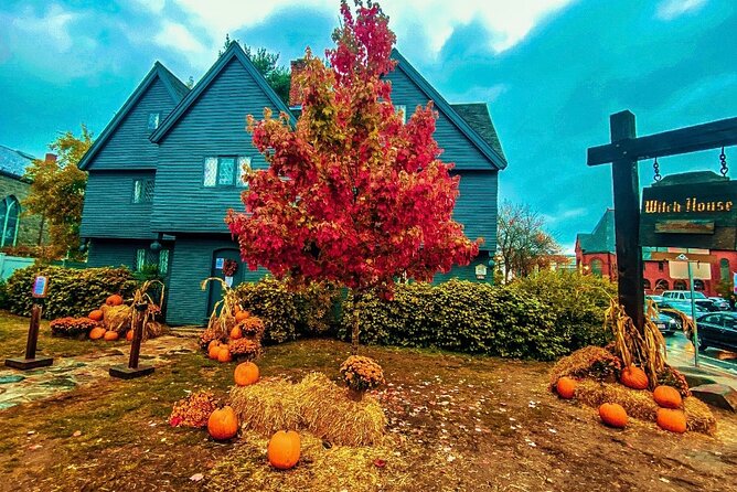 History and Hauntings of Salem Guided Walking Tour - No buildings entered: the upside and the trade-off