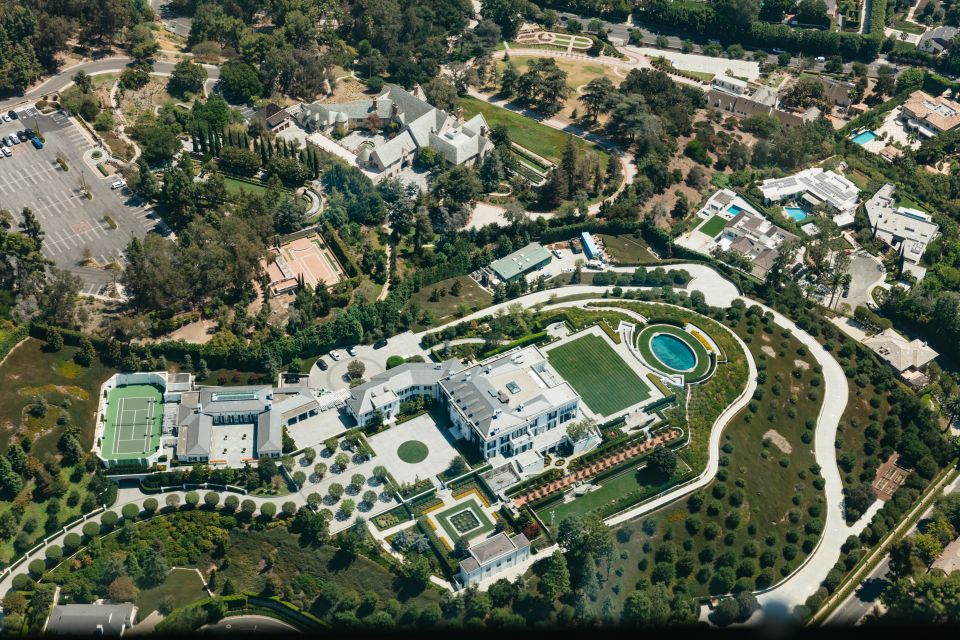 Hollywood & Beverly Hills Celebrity Helicopter Tour - Price and Value: Is $199 Worth It?