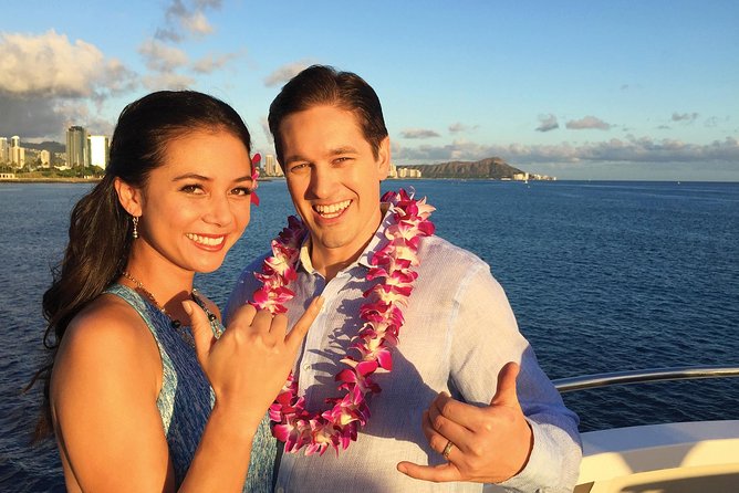 Honolulu: Pacific Star Sunset Dinner Cruise and Show - Getting to Pier 8 from Waikiki: Easy walk, easy timing