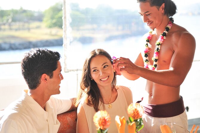 Honolulu: Three Star Deluxe Sunset Dinner Cruise and Show - Key things I’d plan around
