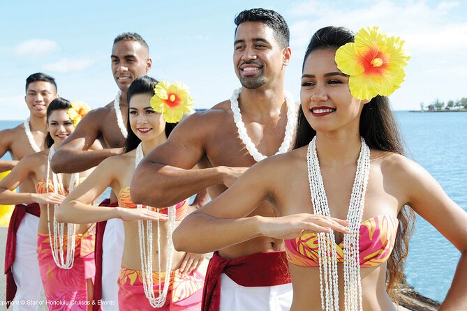 Honolulu: Three Star Deluxe Sunset Dinner Cruise and Show - Deck Views: Diamond Head, Waikiki Lights, and Finding Your Best Angle
