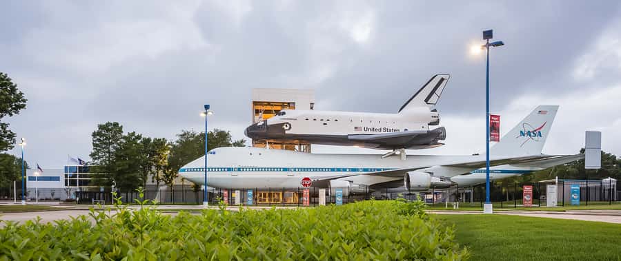 Houston: Space Center Houston Admission Ticket - The NASA tram tour: what’s included, what you’ll see, and what to double-check
