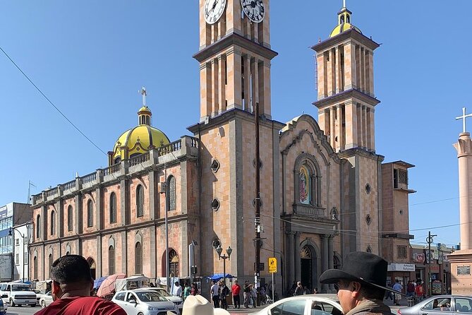 Intro to Mexico Walking Tour: Tijuana Day Trip from San Diego - Entering Tijuana’s Downtown: From the Border to Avenida Revolucion