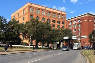 JFK Assassination and Museum Tour with Lee Harvey Oswald Rooming House - Dealey Plaza National Historic Landmark District and Grassy Knoll views