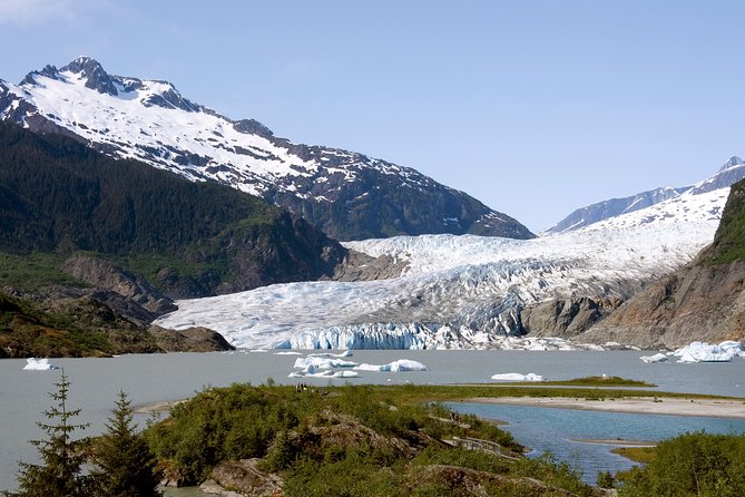 Juneau Wildlife Whale Watching & Mendenhall Glacier - Mendenhall Glacier Visitor Center: the views you can actually use