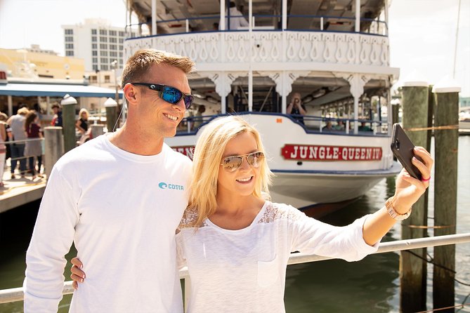 Jungle Queen Riverboat 90-Minute Narrated Sightseeing Cruise in Fort Lauderdale - Food, Drinks, and Onboard Comfort (Including the Bar Reality)