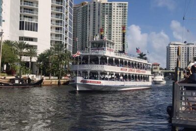 Jungle Queen Riverboat 90-Minute Narrated Sightseeing Cruise in Fort Lauderdale - Your Guide Matters: From Mason’s Humor to Monica’s Facts