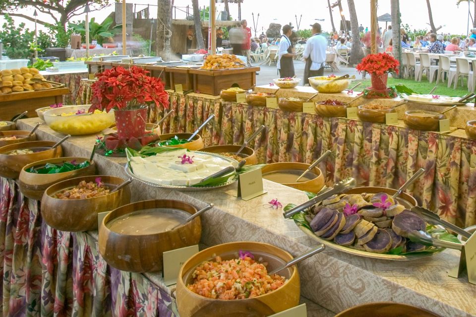 Kailua-Kona: Voyagers of the Pacific Luau with Buffet Dinner - Drinks at the Royal Kona: what’s included and how to pace it