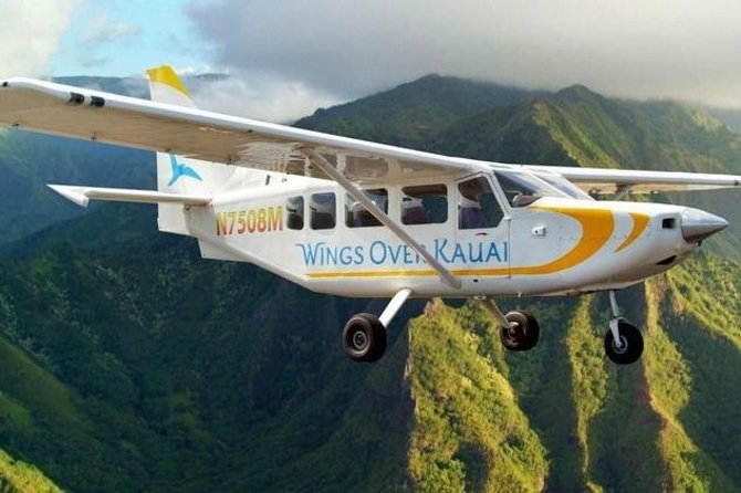 Kauai Deluxe Sightseeing Flight - Key highlights you’ll feel right away