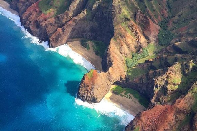 Kauai Deluxe Sightseeing Flight - A small-group GA8 Airvan with bubble windows (and real control)