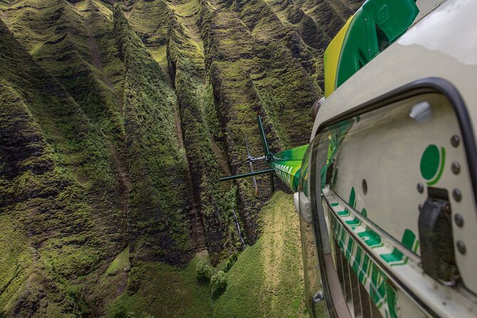 Kauai Deluxe Waterfall Safari: Helicopter Tour - Na Pali Coast Sea Cliffs: The Main Event in the Air
