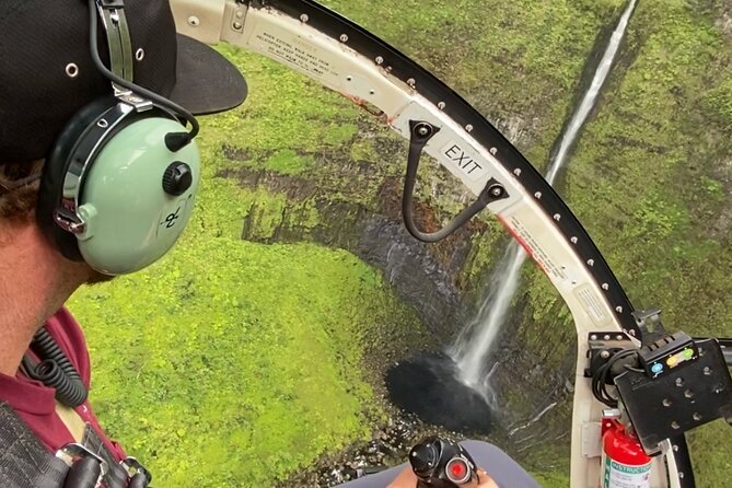 Kauai: Hughes 500 4-Passenger Doors-Off Helicopters - Doors-off in a Hughes 500: why this format is the point