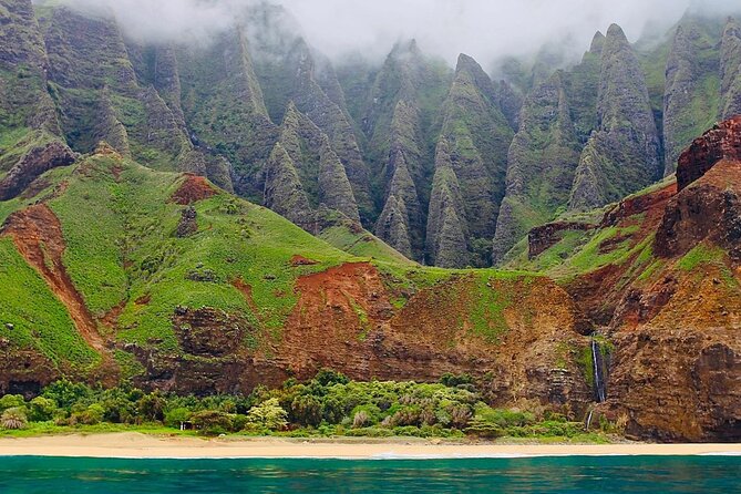 Kauai: Nā Pali Coast Zodiac Raft Expedition and Snorkeling - Snorkeling here is real, but it’s not a promise