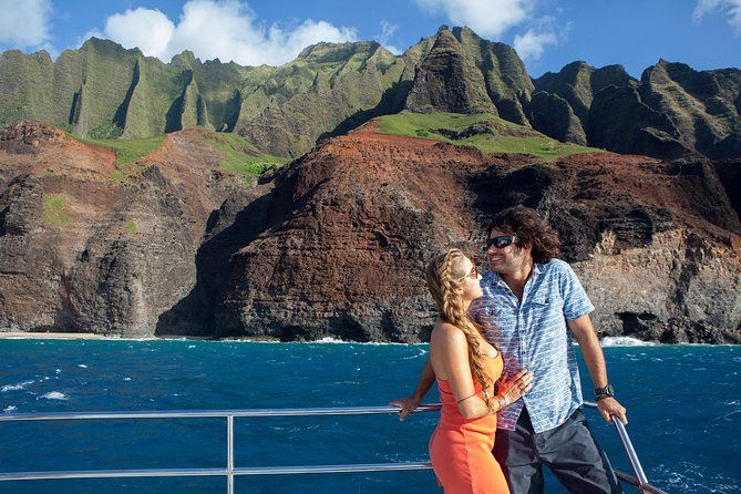 Kauai: Na Pali Sunset & Sightsee Boat Tour - Snorkeling rules and what they mean for your gear