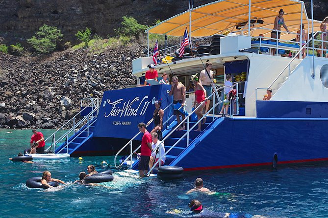 Kealakekua Bay Afternoon Snorkel: Family Fun on the Kona Coast - Arriving at Kealakekua Bay Marine Preserve: the snorkeling that most people remember