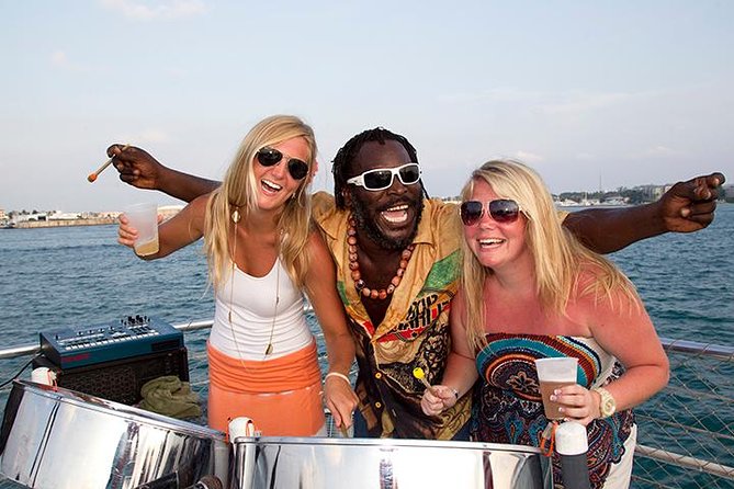 Key West Sunset Cruise: Dinner, Live Music & Drinks Included - Check-in timing at 201 William St: why arriving early matters
